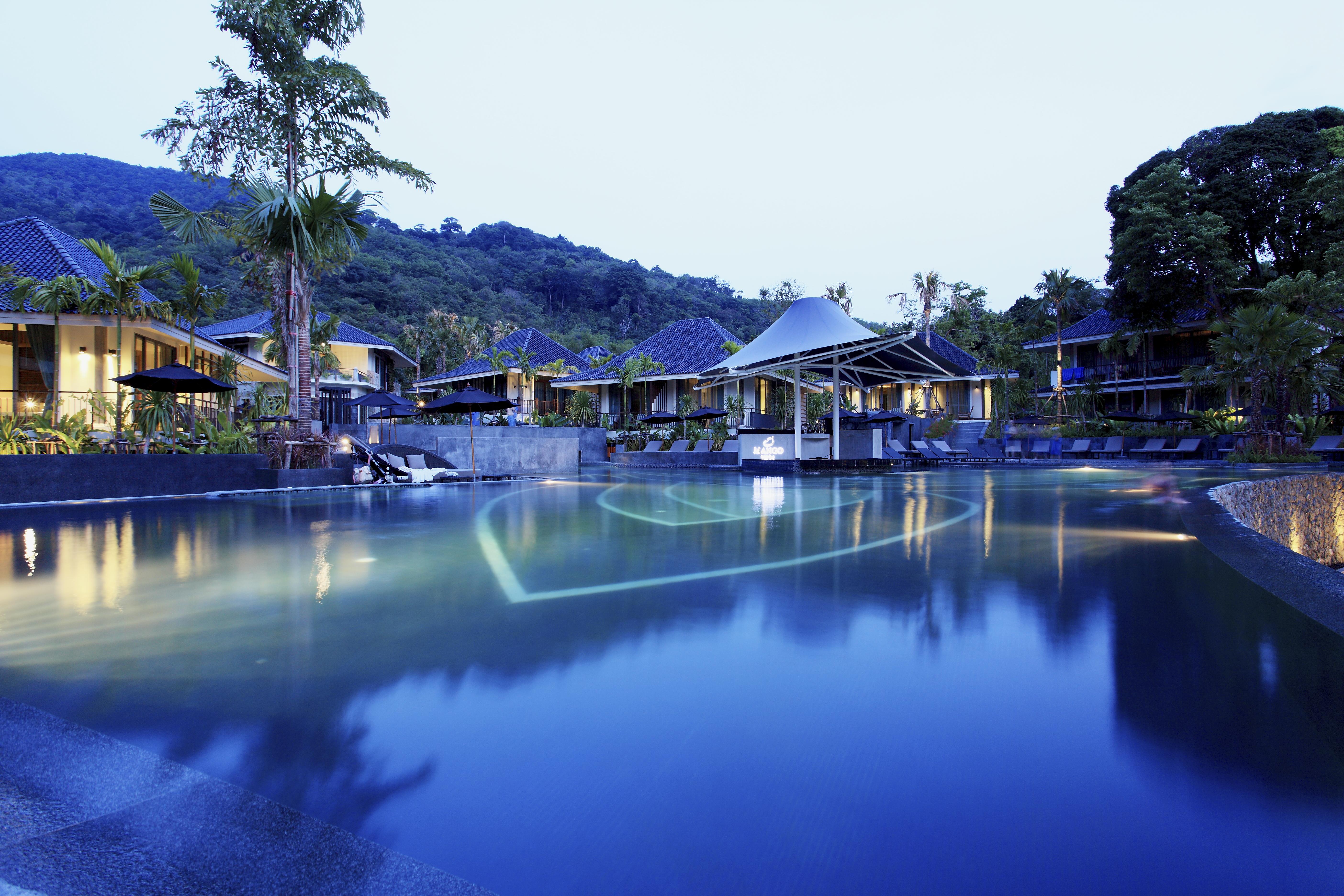 曼达拉瓦度假水疗酒店-卡隆海滩 Karon 外观 照片 The resort's main pool