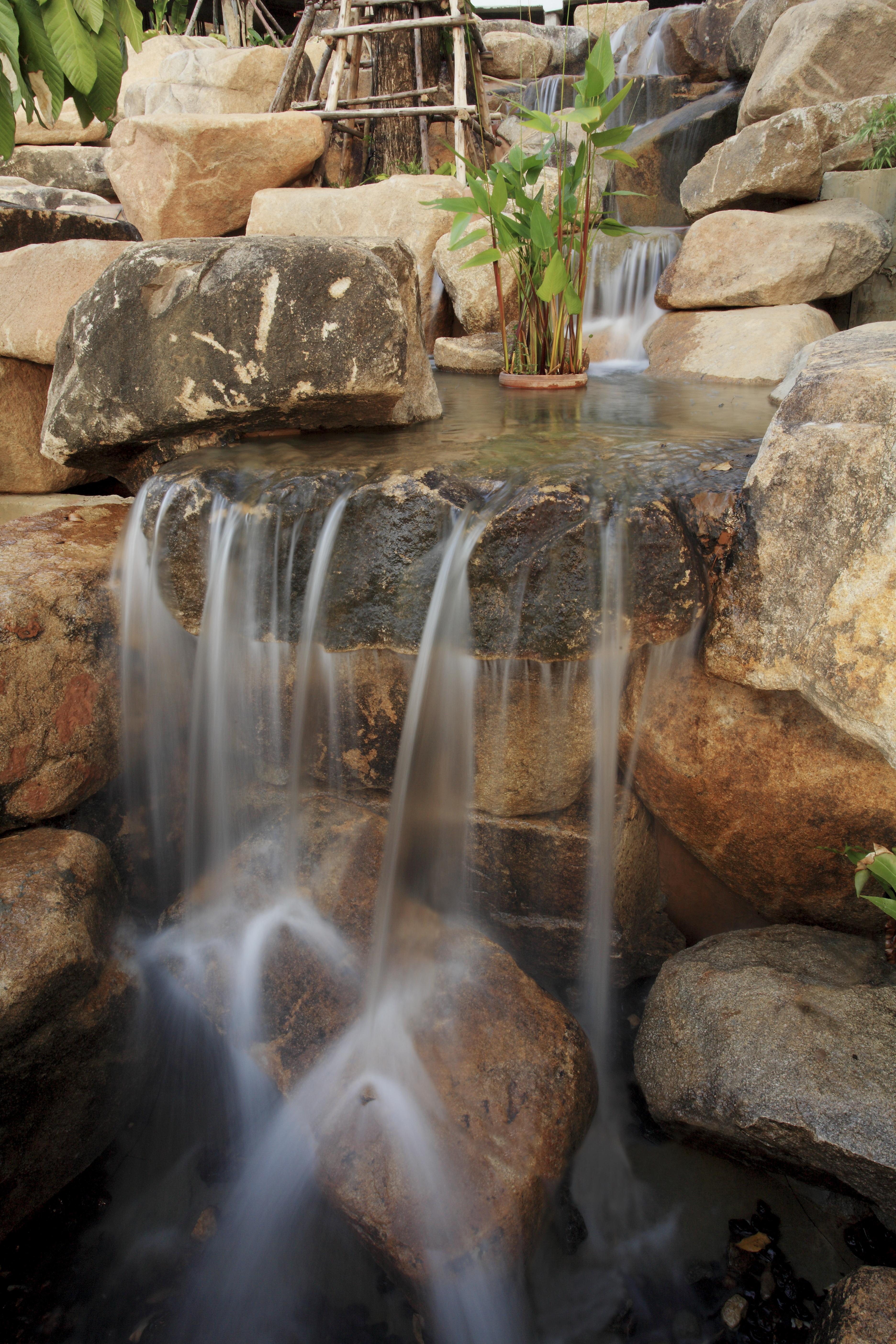 曼达拉瓦度假水疗酒店-卡隆海滩 Karon 外观 照片 Waterfall at the park