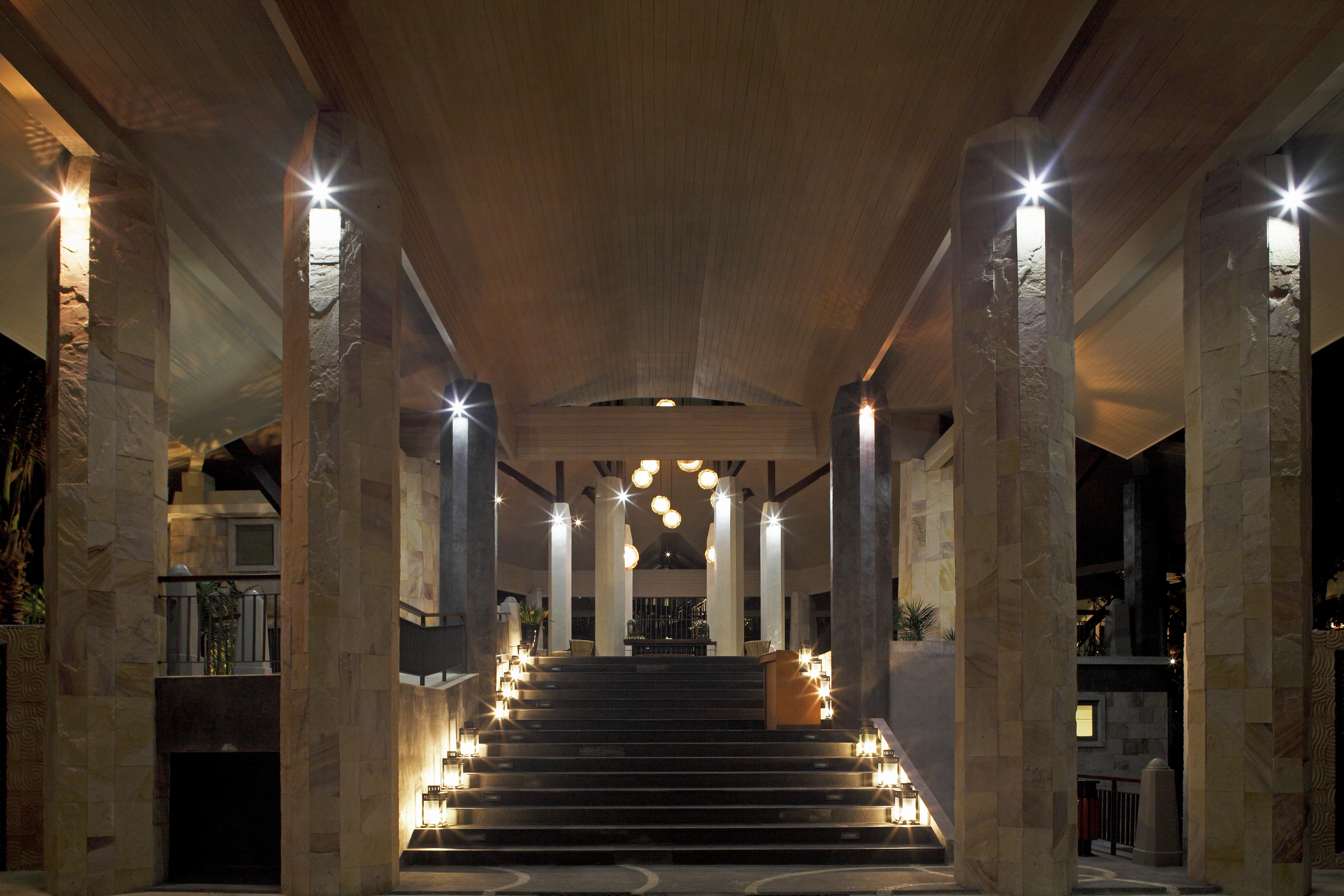 曼达拉瓦度假水疗酒店-卡隆海滩 Karon 外观 照片 The interior of the hotel